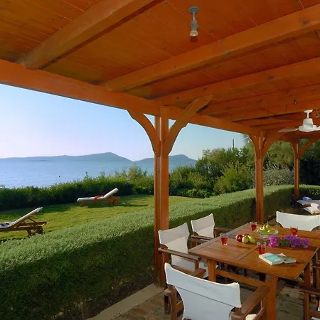 Ioli's Vila Gialova